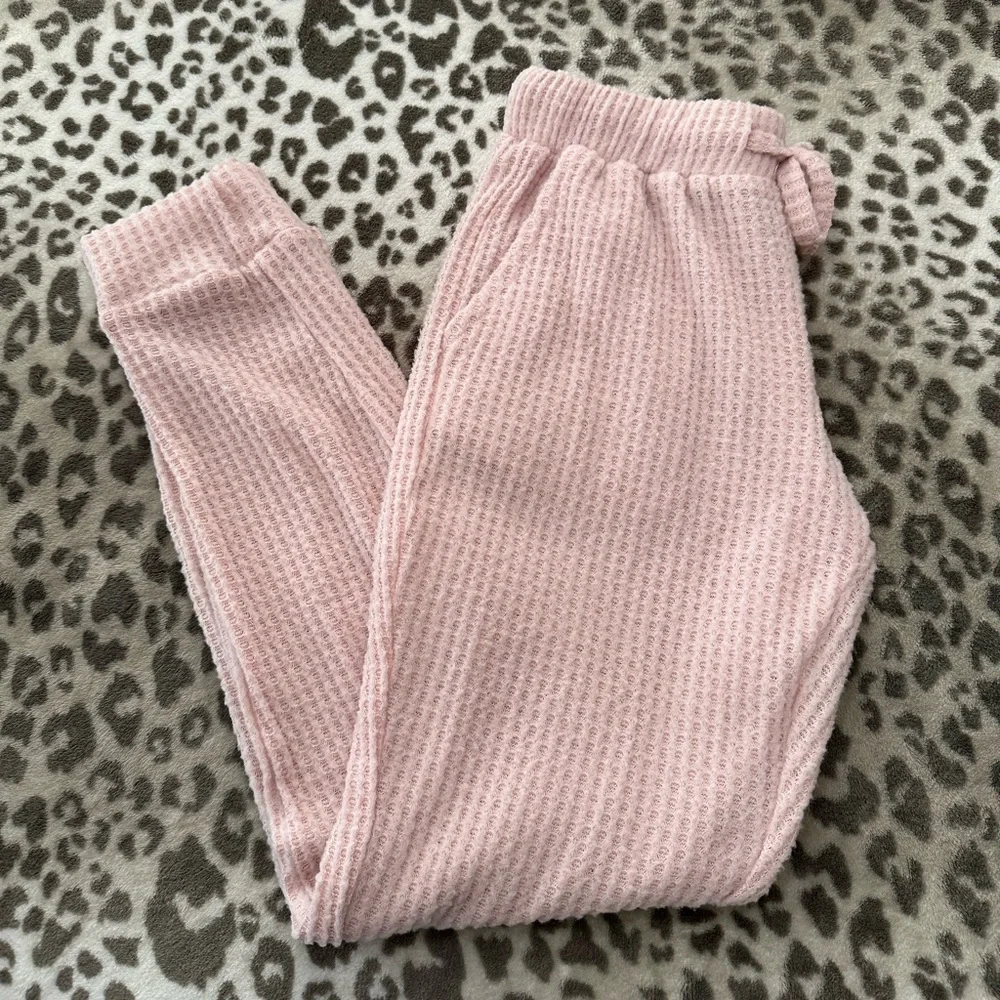 NWOT Born Sleepwear Loungewear Jogger Pajama Bottoms in Pink Size Mediun